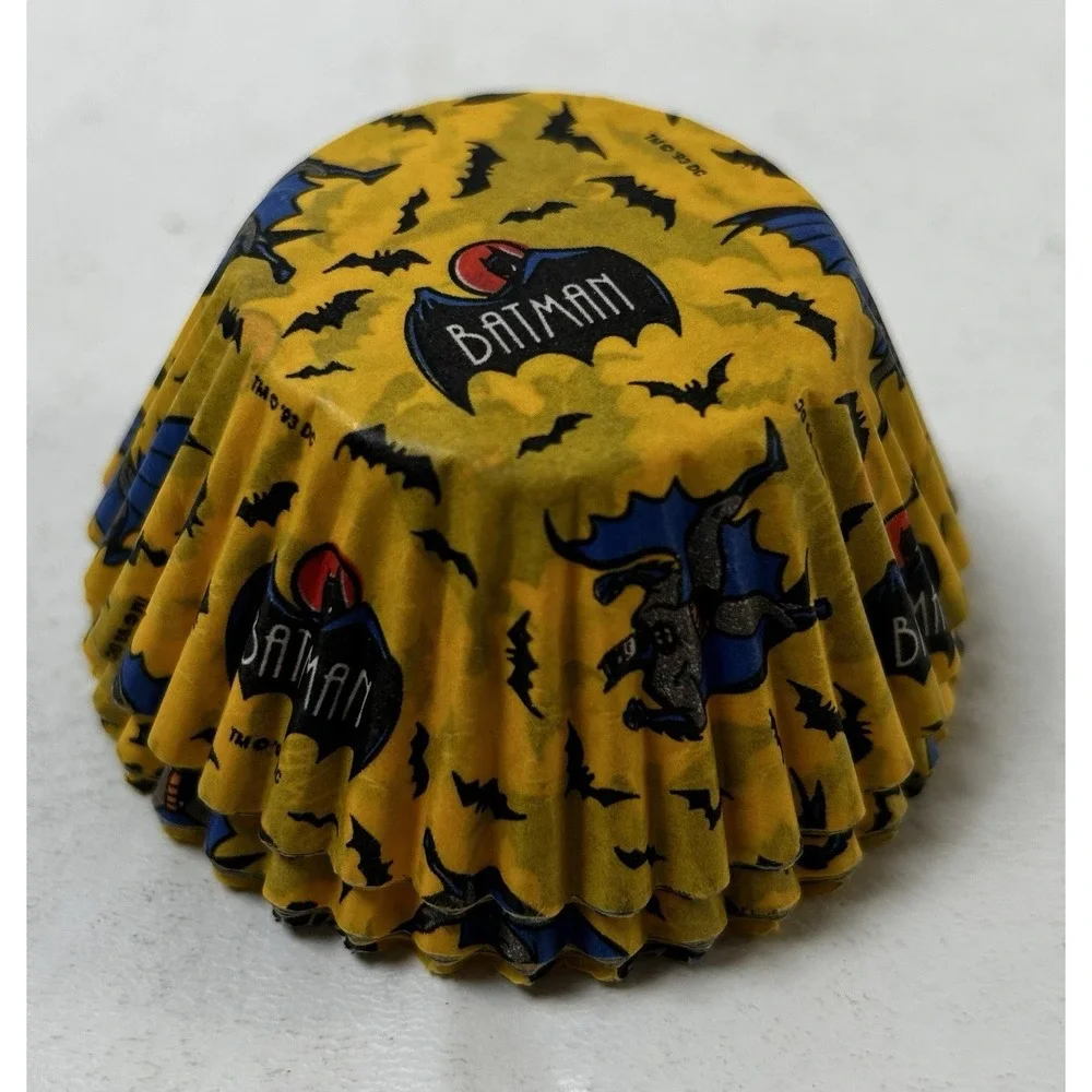 Lot Of Children's Birthday Cupcake Liners Paper Baking Cups 6 Different Styles‎